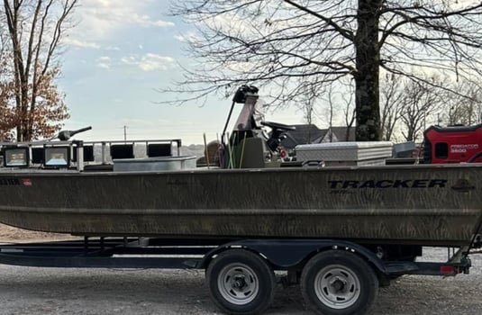 Boat photo for 4-6 Hour Trip – Bowfishing