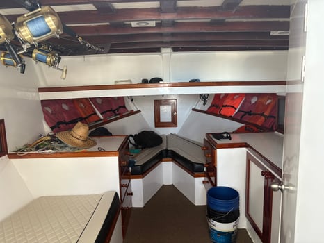 Boat photo for 4-6 Hr Fishing Trip PV