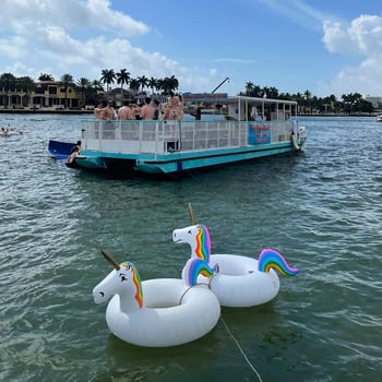 Boat photo for Sandbar Splash And Yacht Tour