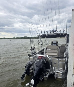 Boat photo for 5HR DETROIT RIVER Walleye Fishing
