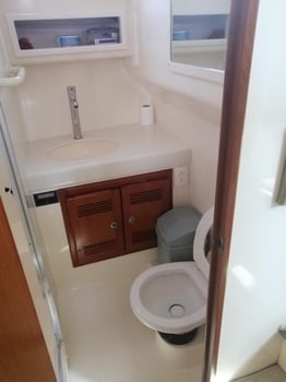 Boat photo for 4-6 Hr Luxury Fishing NV 