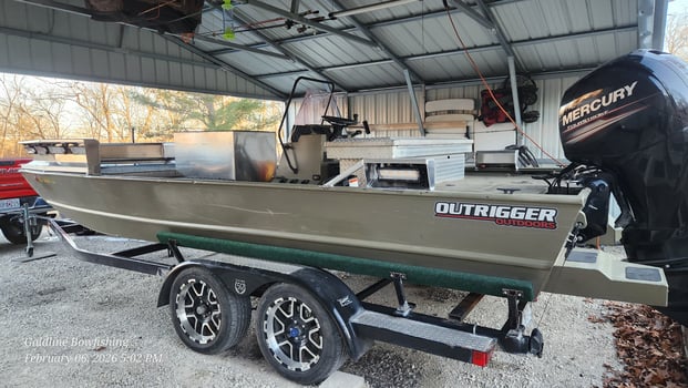 Boat photo for Bowfishing Trip SW Missouri