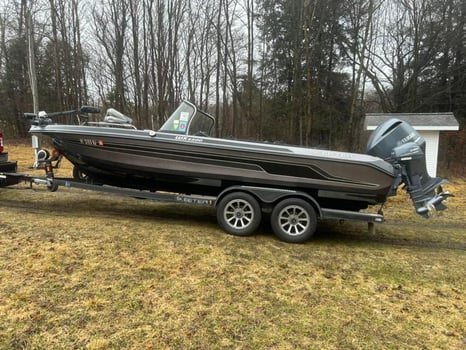 Boat photo for Lake Erie Fishing Trip