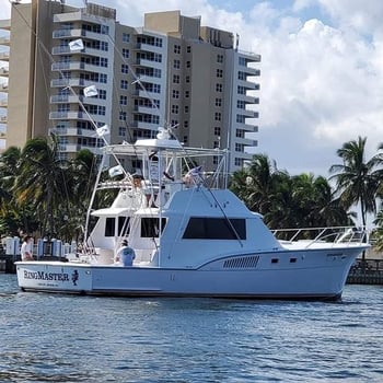 Boat photo for 6 Hour Offshore - 53' Hatteras