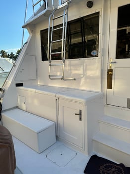 Boat photo for Afternoon Sportfishing 60’ Hatteras