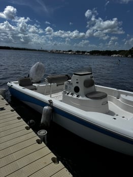 Boat photo for Tarpon & Snook - 22' Quick Bite