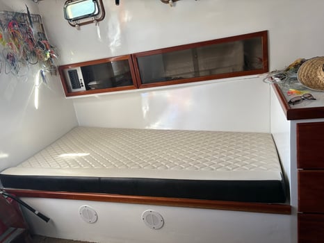 Boat photo for 6 Hr Fishing For Up To 8 People 