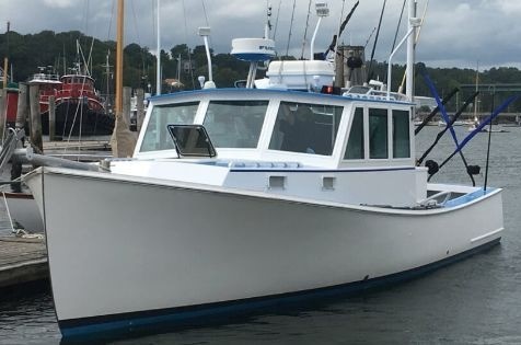 Boat photo for Inshore Fishing Trip - 38 Holland