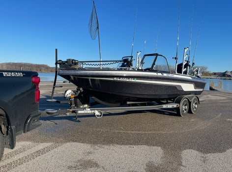 Boat photo for Smallmouth Bass Catching