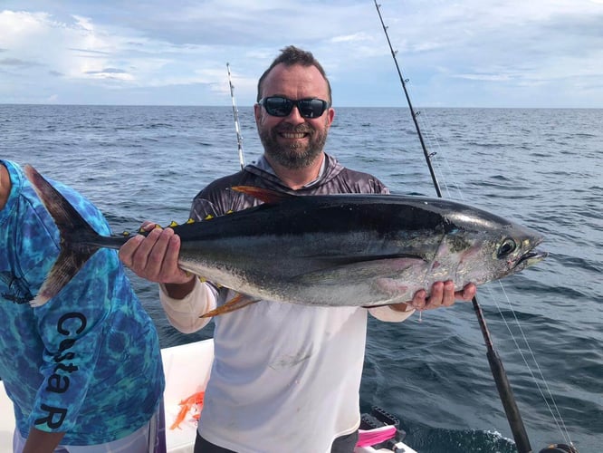 Gitana Fishing - Half Day Offshore In Playa Herradura