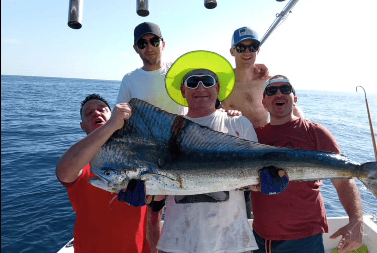 Gitana Fishing - Half Day Offshore In Playa Herradura