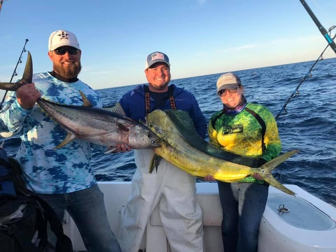 Going Deep - 35' Sea Hunter In Galveston