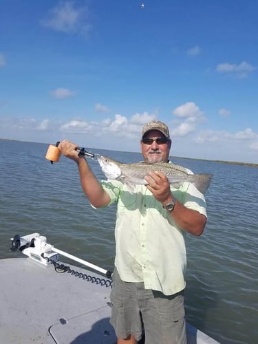 Inshore - 24’ El Pescador Cat In Port O'Connor