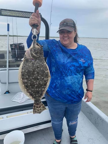 Inshore - 24’ El Pescador Cat In Port O'Connor