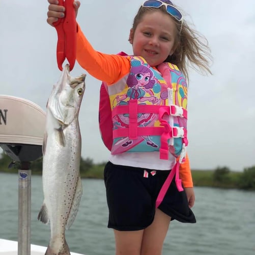 Rockport Bay-Full Day Fishing In Rockport