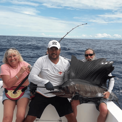 Half Day Offshore In Playa Herradura