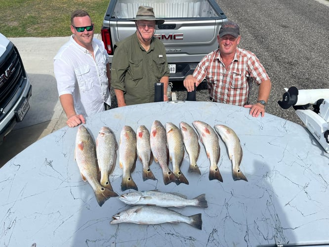 Rockport Bay Fishing Trip In Rockport