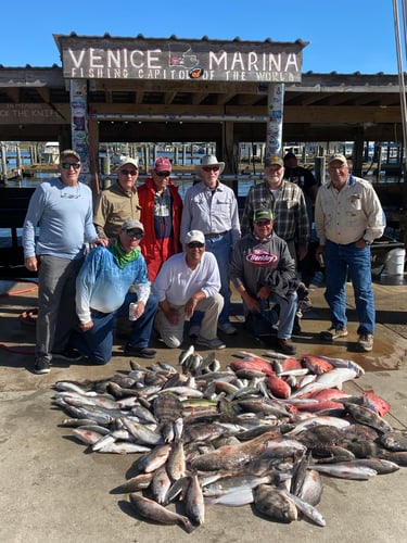 Full Day Inshore - 26' Blackjack In Boothville-Venice