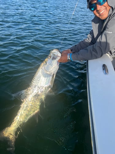 Tarpon Trip - 22' Pathfinder in Miami Beach