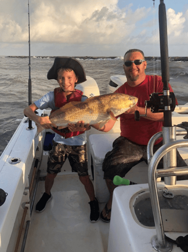 Galveston Jetty/Ship Channel 30ft Seahunt In Galveston