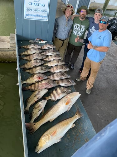 Galveston Jetty/Ship Channel 30ft Seahunt In Galveston