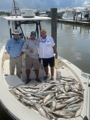 Full Day Inshore - 26' Blackjack In Boothville-Venice