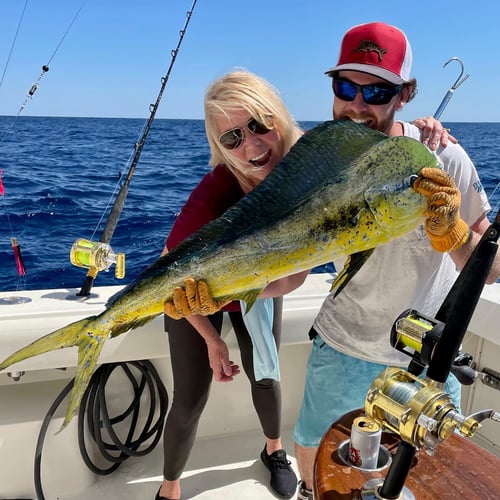 Big Fish Luxury Charter In Mount Pleasant