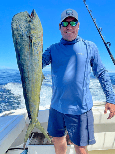 Big Fish Luxury Charter In Mount Pleasant