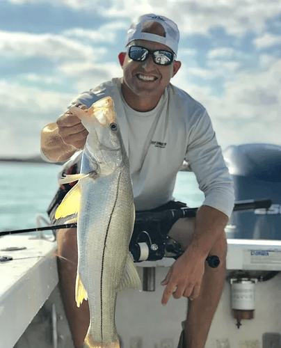 Inshore Charter - 22' Pathfinder in Miami Beach
