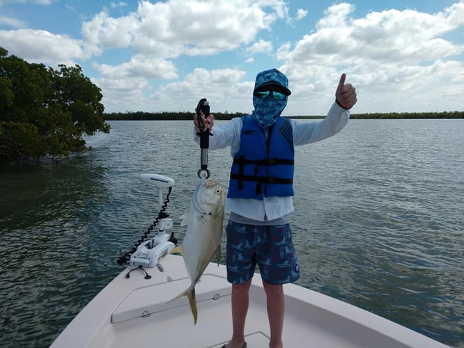 4 Hour Trip - 20' Pathfinder in Naples
