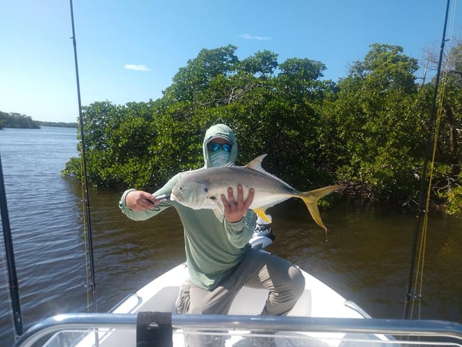 4 Hour Trip - 20' Pathfinder in Naples