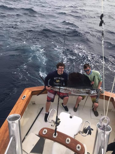 Full Day Trip - 37' Merritt in Islamorada