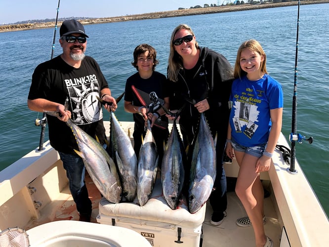 Full Day Offshore Banks (12 Hr) In San Diego