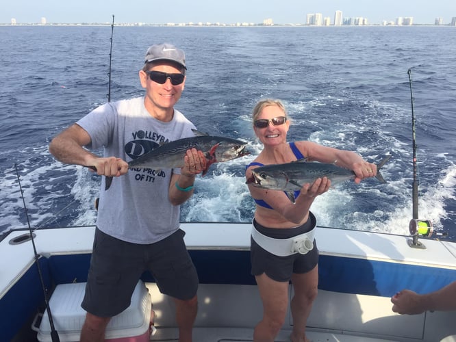 Chasing Tuna & Wahoo - 31’ Rampage In Riviera Beach