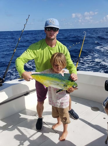 Full Day Offshore Fishing Trip in Riviera Beach