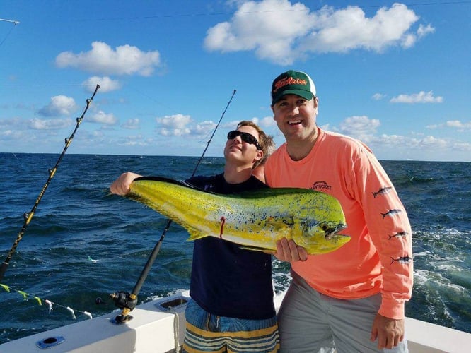 Full Day Offshore Fishing Trip in Riviera Beach