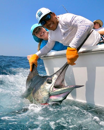 Pacific Fins Villa & Offshore In Puerto Quetzal