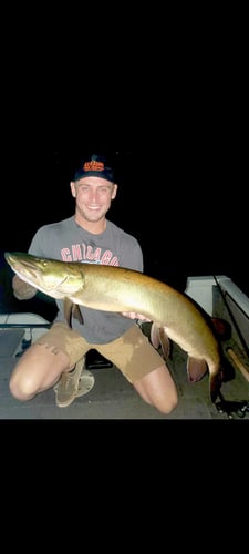 Wallhanger Musky Guide Trips In Eagle River