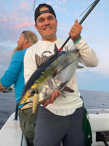 Trophy Hunting The Gulf Stream - 30' Contender