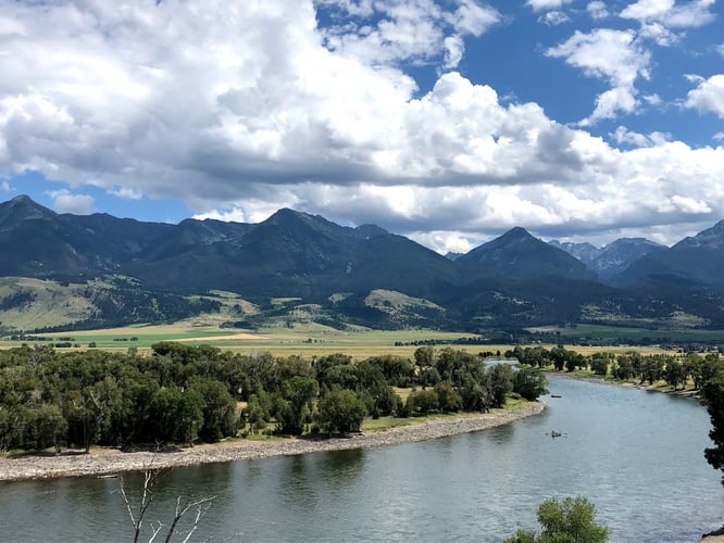 Yellowstone River Full-Day Jet Boat in Yellowstone River