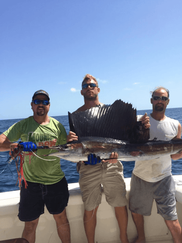 Full Day Offshore - 36' Contender in Port O'Connor