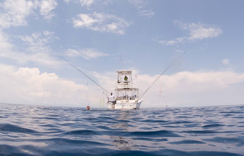Quepos Nearshore Adventures with Three Brothers - 32' Luhrs