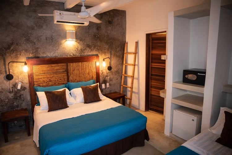 Two Anglers per Boat / Room in Caracas