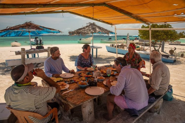 Les Roques Archipelago On The Fly In Los Roques Archipelago