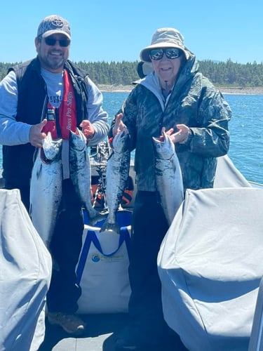 Inshore-Jetty Salmon Fishing In Tillamook