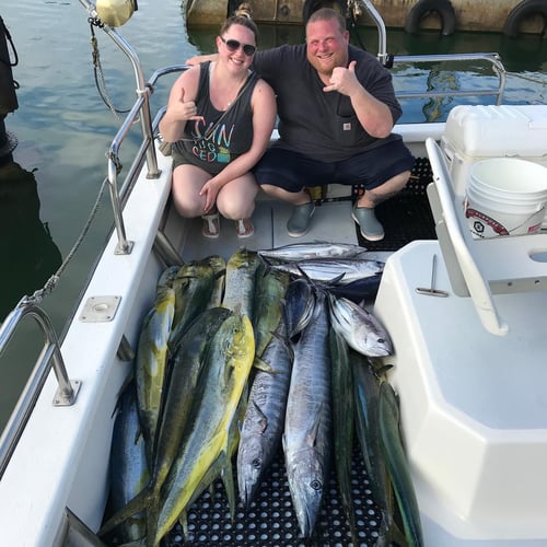 Sportfishing Kauai - 34' Radon In Lihue