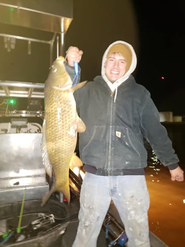 Eastern Shore River Bowfishing in Berlin