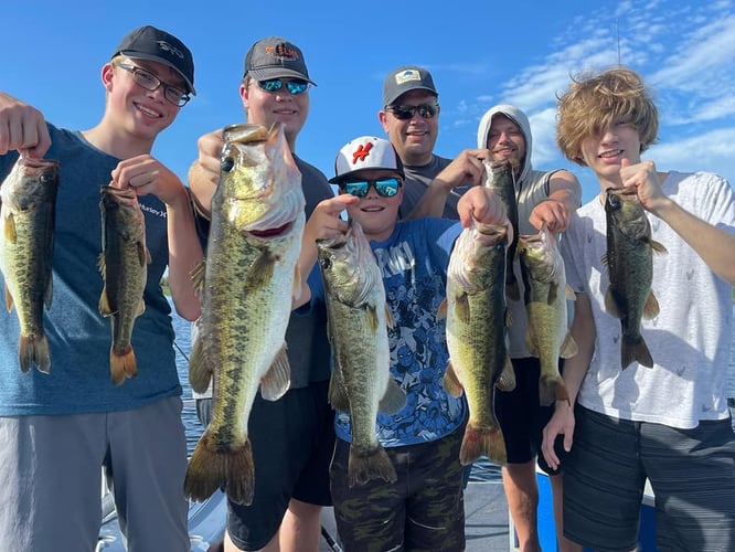 Lake Toho Largemouth Bass Run In Kissimmee