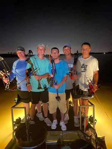 Daytime Bowfishing in Destin