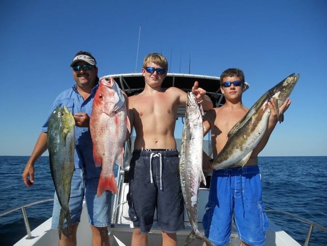 Wreck & Oil Rig Fishing In Biloxi